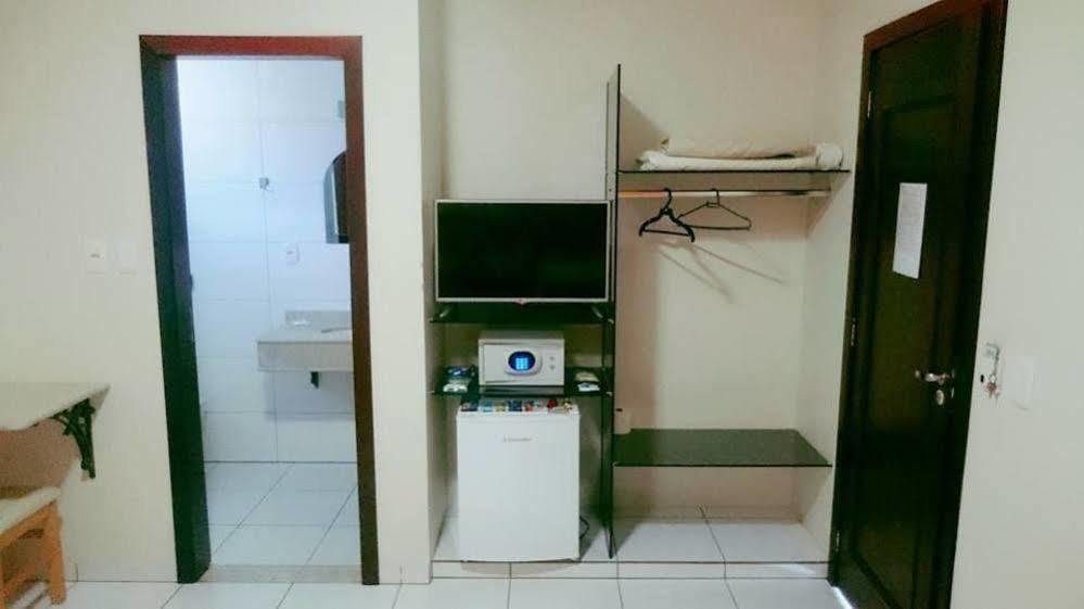 Hotel Pousada Real Sinop Bagian luar foto